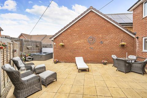 3 bedroom detached house for sale, Templars Drive, Rochester, Kent