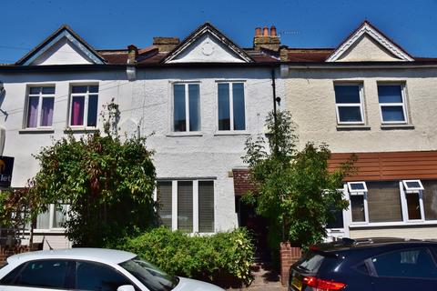 3 bedroom terraced house to rent, Edwin Road, Twickenham TW2