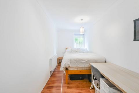 2 bedroom flat to rent, Ramsey Walk, Islington, London, N1