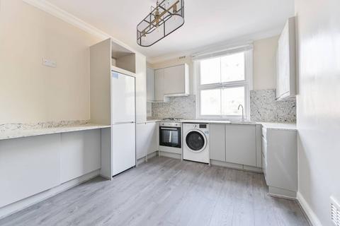 2 bedroom flat to rent, Loftus Road, Shepherd's Bush, London, W12