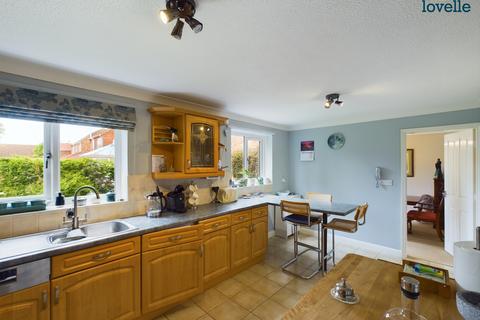 12 Hardwick Close, Saxilby, Lincoln, LN1 2WU