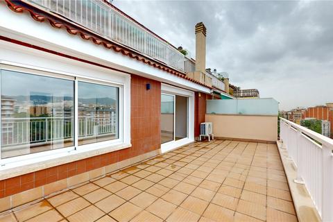 3 bedroom penthouse, Penthouse For Sale In Eixample, Eixample, Barcelona