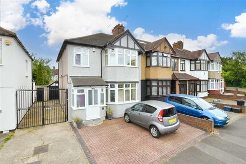 3 bedroom semi-detached house for sale, Greenleafe Drive, Ilford, Essex