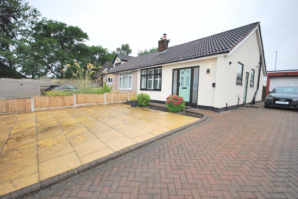 Bee Hive Green, BL5 3HS 2 bed bungalow for sale £288,000