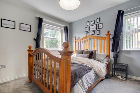 38 Cascade Way, Dudley, DY2 8RJ