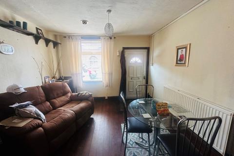 2 bedroom terraced house for sale, South Park Road, Macclesfield, SK11