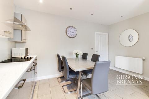 67 Britten Avenue, Basildon, SS14 3SR