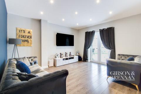 67 Britten Avenue, Basildon, SS14 3SR