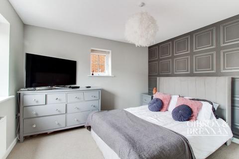 67 Britten Avenue, Basildon, SS14 3SR
