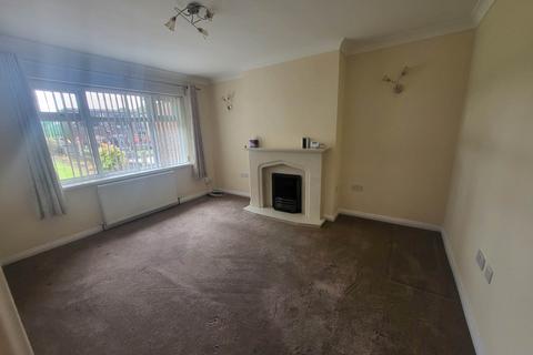 1 bedroom semi-detached bungalow for sale, Highfield Mount, Dewsbury