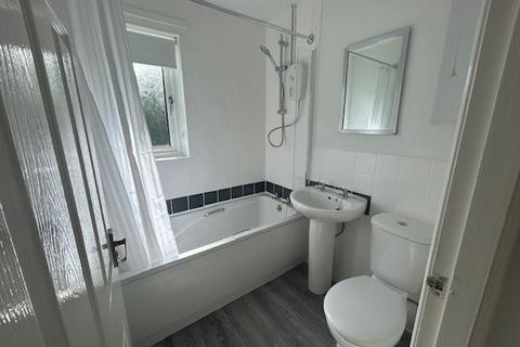 1 bedroom house to rent, Broadway, Bingley, West Yorkshire, UK, BD16