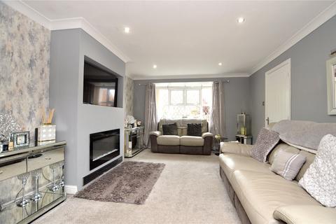 4 bedroom detached house for sale, Tudor Close, Farsley, Pudsey, West Yorkshire