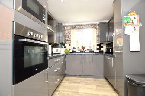 4 bedroom detached house for sale, Tudor Close, Farsley, Pudsey, West Yorkshire