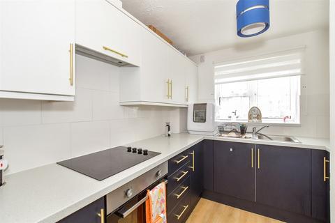 2 bedroom semi-detached house for sale, Grassmere Close, Littlehampton, West Sussex