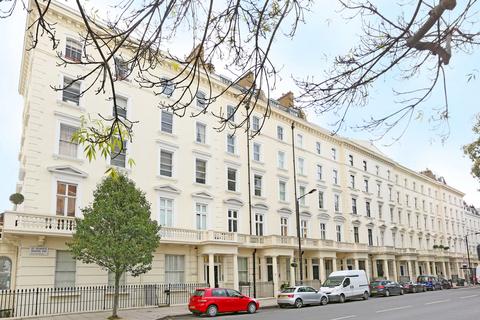 2 bedroom flat to rent, St. Georges Square, London SW1V