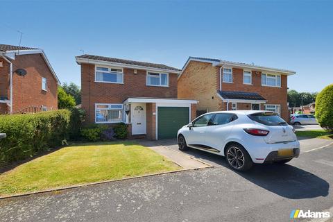 3 bedroom detached house for sale, Wenlock Road, Beechwood