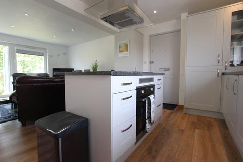 2 bedroom flat for sale, Lord Warden Avenue, Walmer, CT14