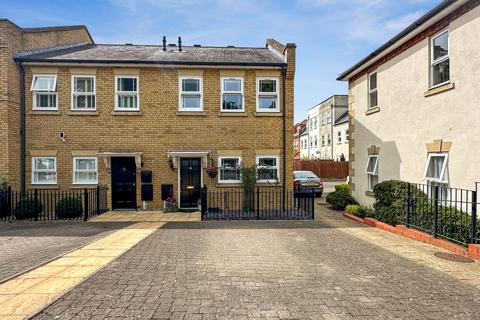 3 bedroom terraced house for sale, Maxwell Road, Brompton, Gillingham, Kent, ME7