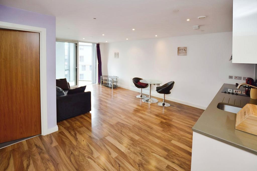 Apartment in New Islington - View 4