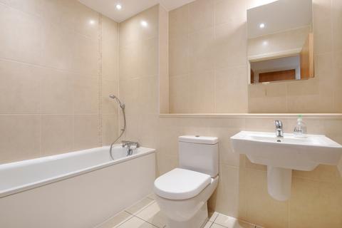 2 bedroom maisonette to rent, Kingston Vale, SW15