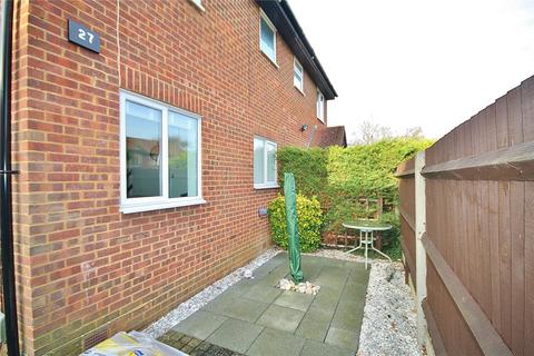27 Blencarn Close, Woking, GU21 3RW
