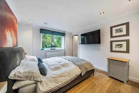 2 bedroom flat for sale, William Morris Way, Fulham