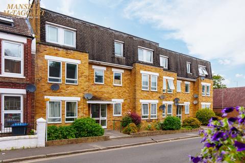 2 bedroom penthouse for sale, Parklands Road, Hassocks, BN6