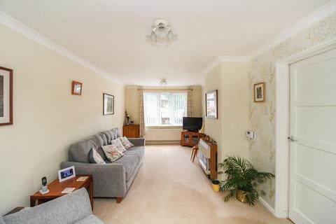 3 bedroom terraced house for sale, Cloverlands, Crawley, West Sussex. RH10 8EJ