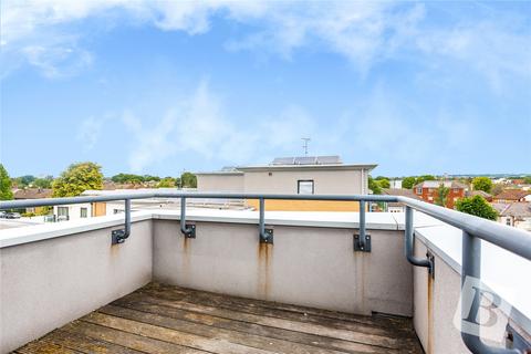 2 bedroom penthouse for sale, Cottons Approach, Romford, RM7