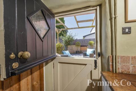 4 bedroom detached house for sale, Low Road, Wymondham NR18