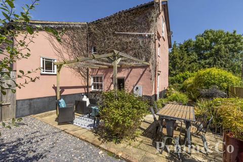 4 bedroom detached house for sale, Low Road, Wymondham NR18