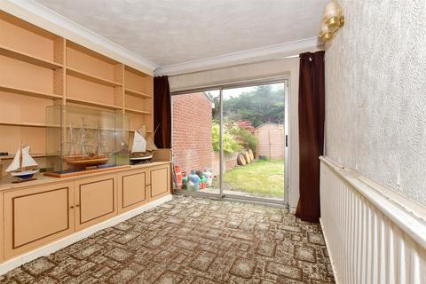 3 bedroom semi-detached house for sale, Beverley Gardens, Hornchurch, Essex