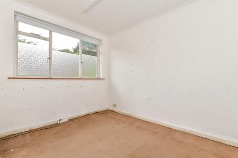 56 Beverley Gardens, Hornchurch, RM11 3NX