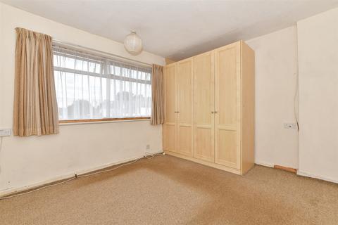 56 Beverley Gardens, Hornchurch, RM11 3NX
