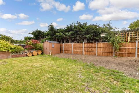 3 bedroom semi-detached house for sale, Beverley Gardens, Hornchurch, Essex