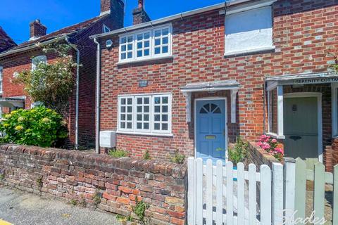 2 bedroom cottage to rent, Church Lane, Christchurch, Dorset