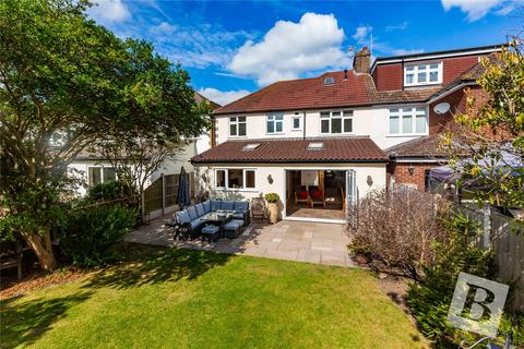 5 bedroom semi-detached house for sale, St. Georges Avenue, Hornchurch, RM11
