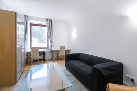 2 bedroom ground floor flat to rent, Whitehouse Apartments, Belvedere Road, Central London