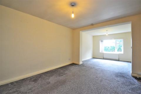 2 bedroom flat to rent, Stainbeck Lane, Leeds LS7
