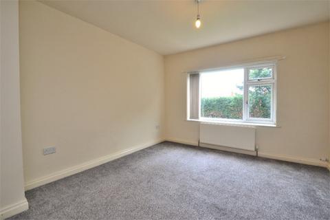 2 bedroom flat to rent, Stainbeck Lane, Leeds LS7