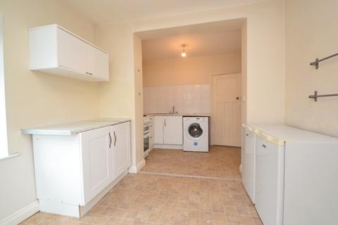 2 bedroom flat to rent, Stainbeck Lane, Leeds LS7