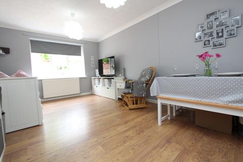 1 bedroom apartment to rent, Park Road, Petersfield, Hampshire, GU32