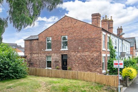 2 bedroom end of terrace house for sale, Station Street, Droitwich, Worcestershire, WR9