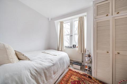 2 bedroom flat for sale, Glenloch Road, Belsize Park