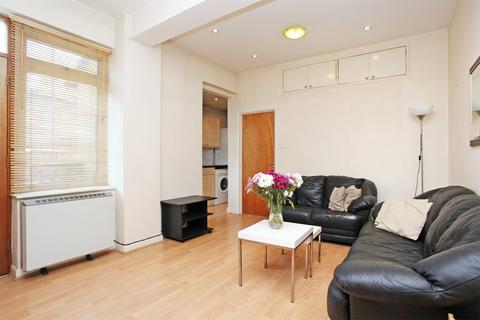 2 bedroom flat to rent, Valetta Road, London W3