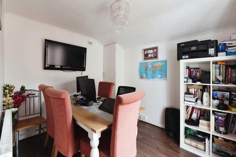 3 bedroom terraced house for sale, Doyle Way, Tilbury RM18