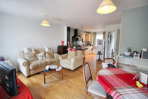 3 bedroom terraced house for sale, Rosebury Drive, Longbenton, Newcastle upon Tyne, Tyne and Wear, NE12 8RG