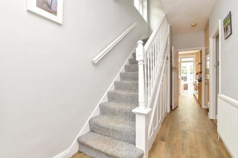148 Hamilton Avenue, Sutton, SM3 9DT