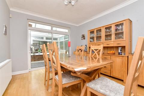 148 Hamilton Avenue, Sutton, SM3 9DT