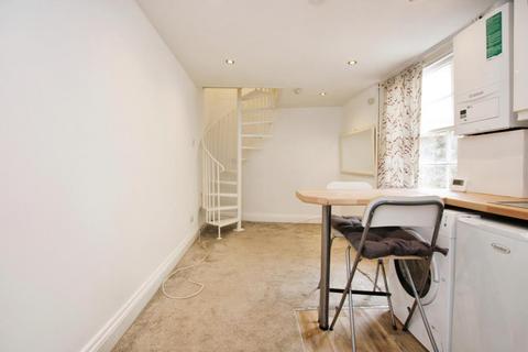 1 bedroom maisonette to rent, Regent Street, Bristol BS8